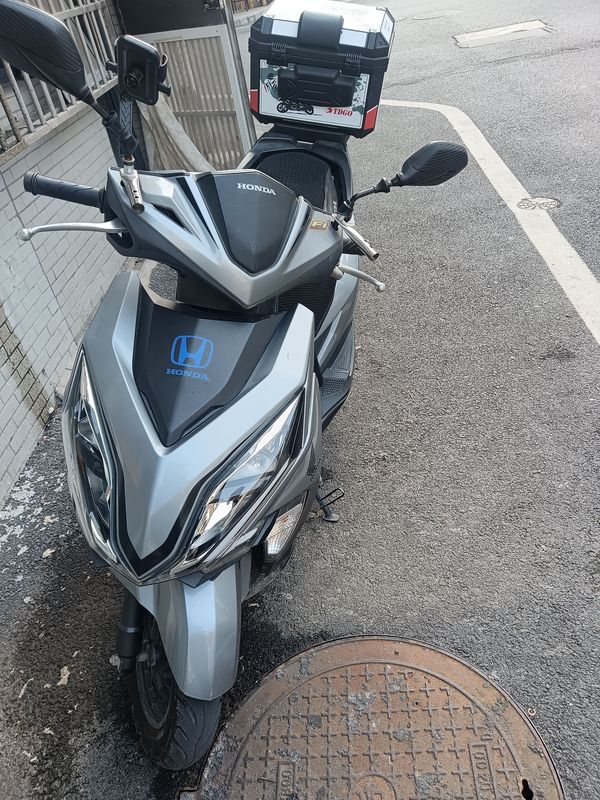 二手新大洲本田裂行 RX125Fi