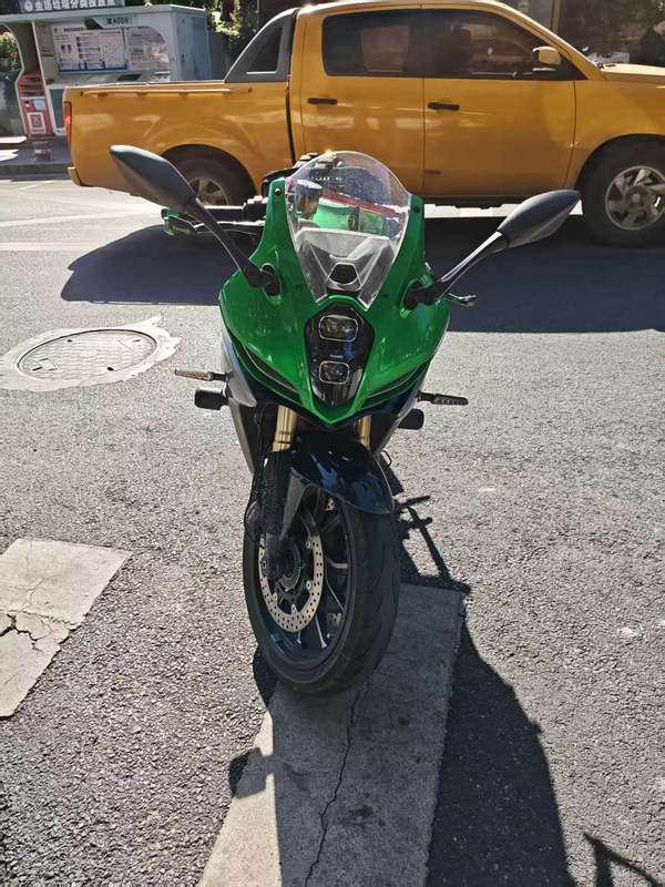 二手贝纳利龙卷风 Tornado 402R