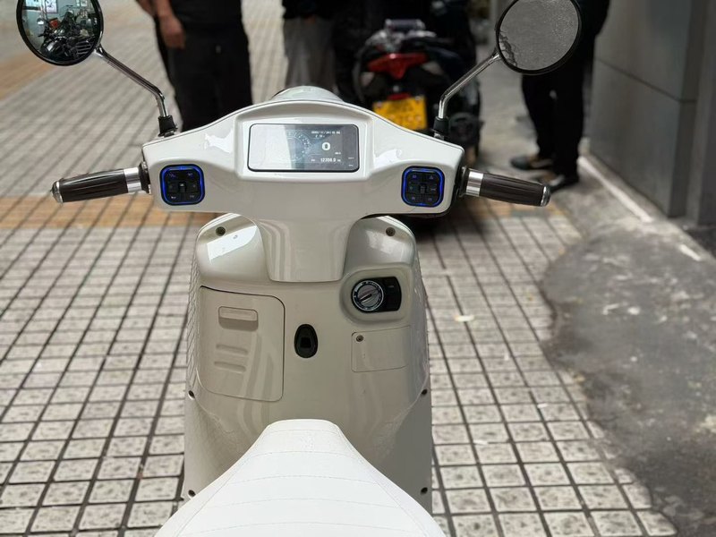 二手三業喀秋莎