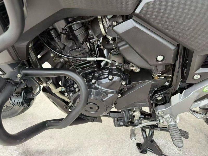 二手豪爵铃木DL250