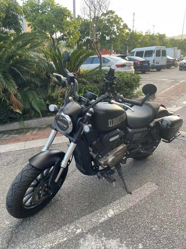 二手QJMOTOR闪300