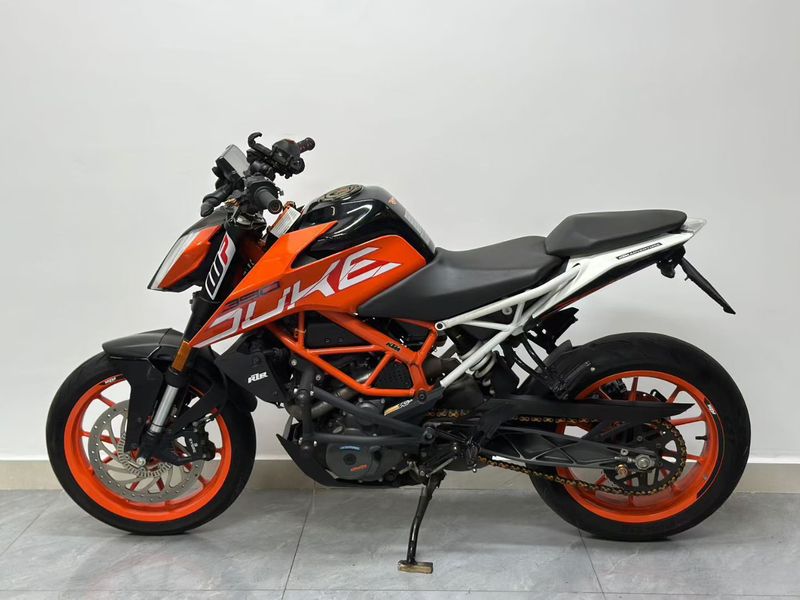 二手KTMR2R390 Duke