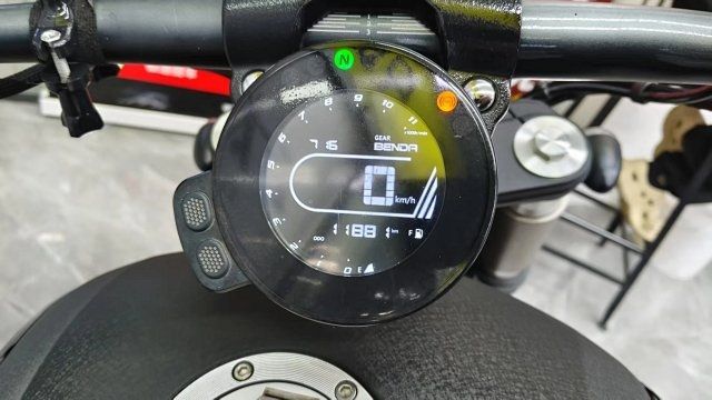 二手奔达Rock300 灰石