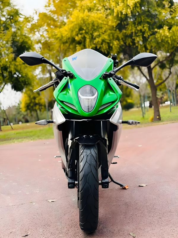 二手贝纳利龙卷风 Tornado 252R