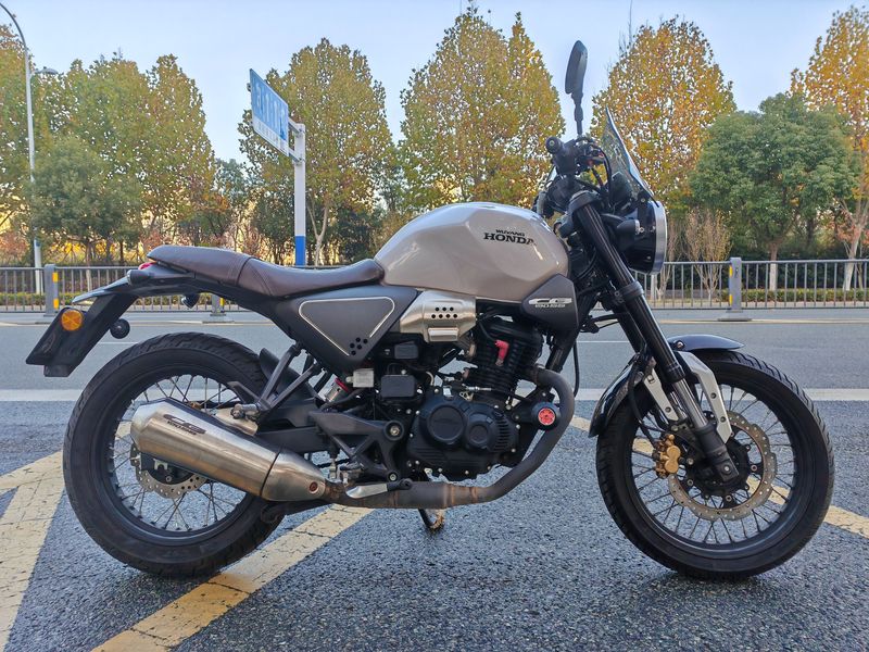 二手五羊本田鸷道 CB190SS