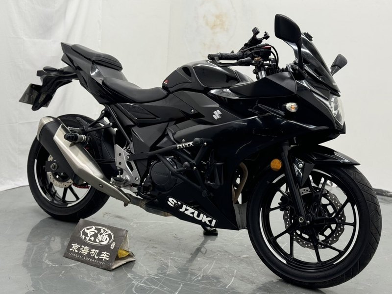 二手豪爵铃木GSX250R
