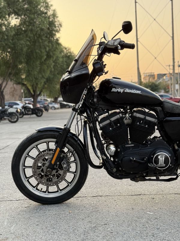二手哈雷戴维森883L SuperLow