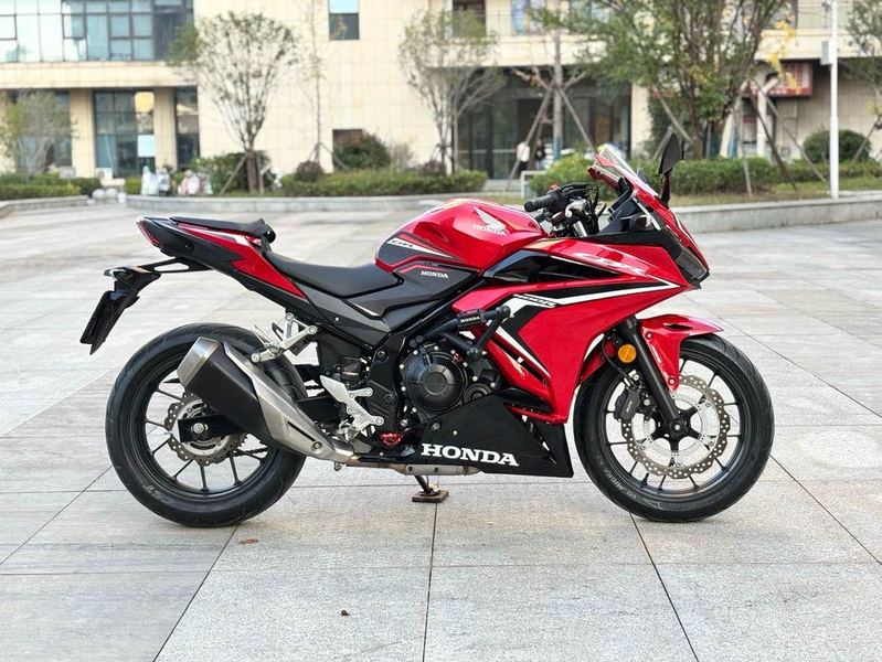 二手本田CBR400R