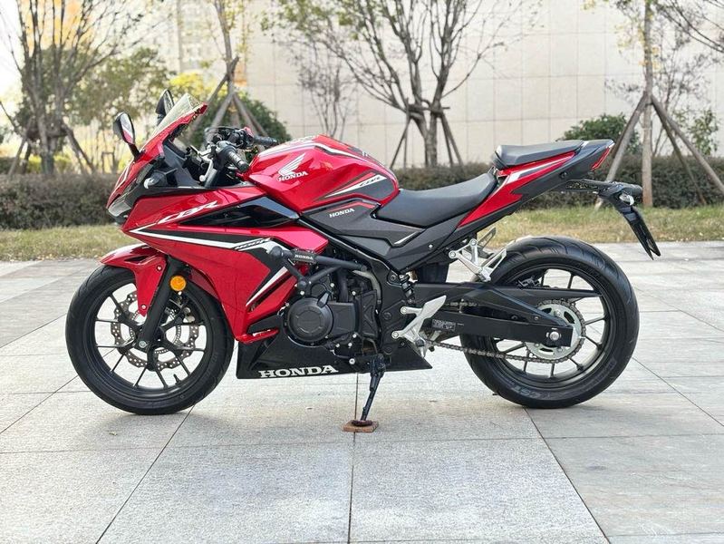 二手本田CBR400R