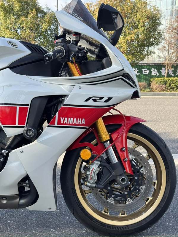 二手雅马哈YZF-R1