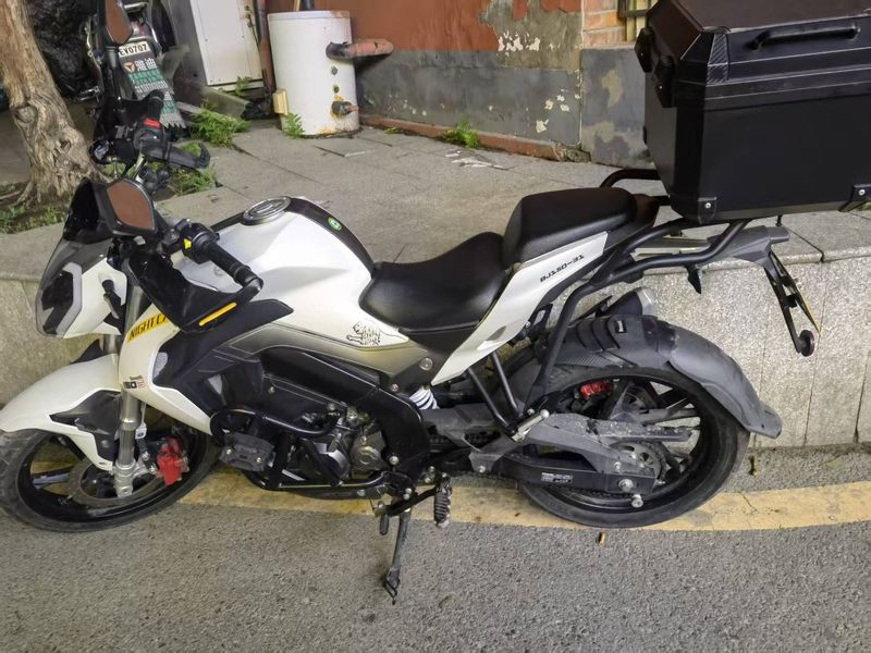 二手贝纳利小迅龙 BN150S