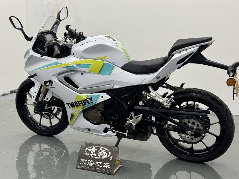 二手QJMOTOR赛250