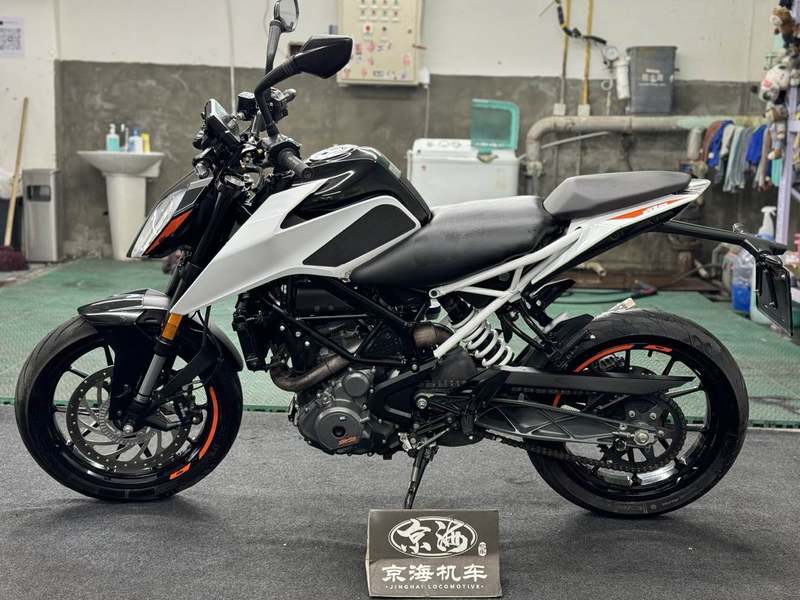 二手KTMR2R390 Duke