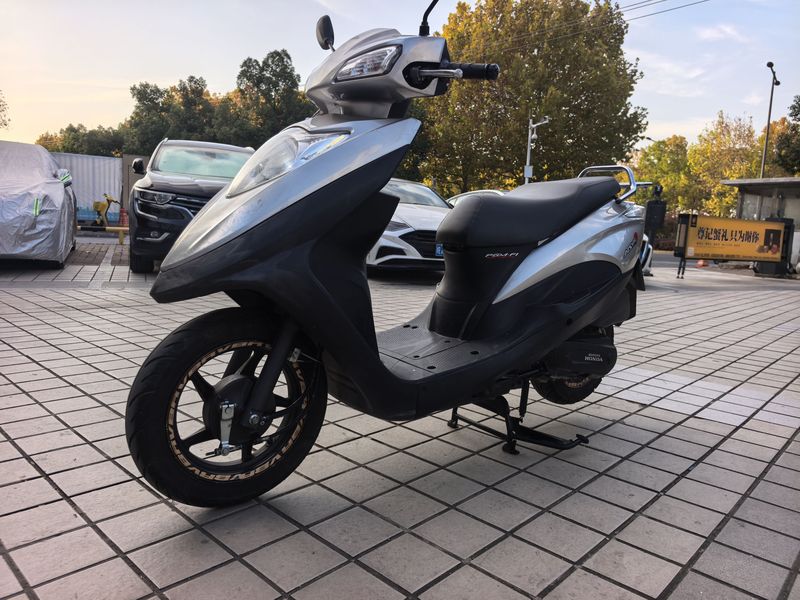 二手新大洲本田NS125D