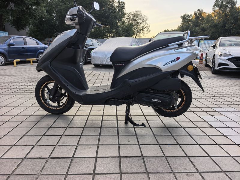 二手新大洲本田NS125D
