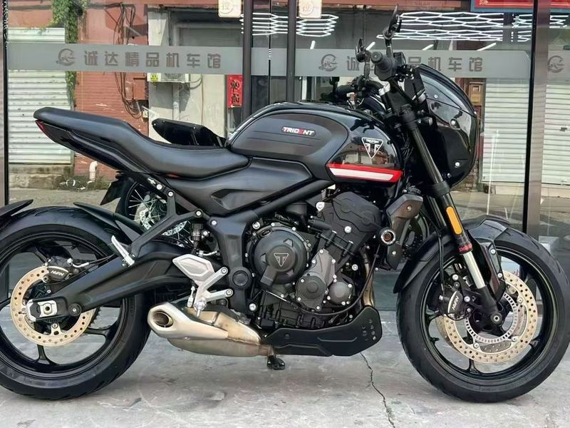 二手凯旋Trident 660