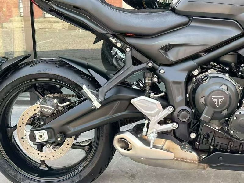 二手凯旋Trident 660