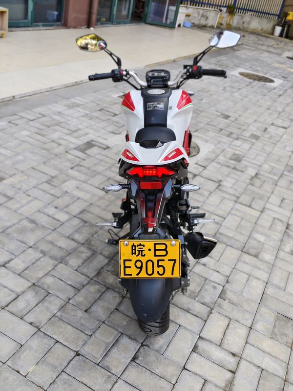 二手银钢小怪兽150