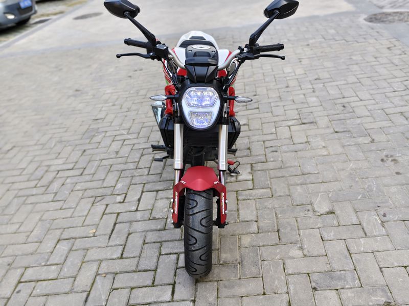 二手银钢小怪兽150