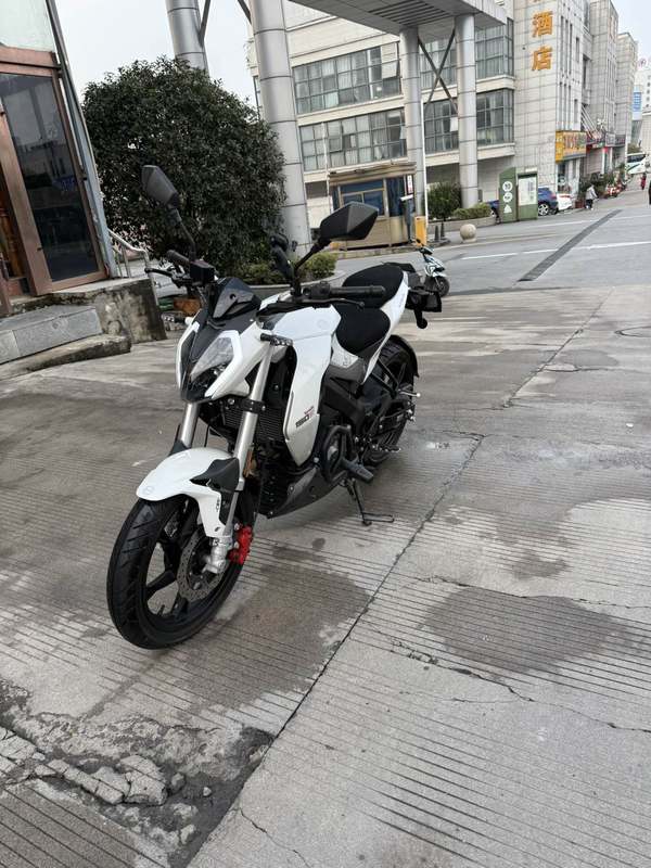 二手贝纳利小迅龙 BN150S