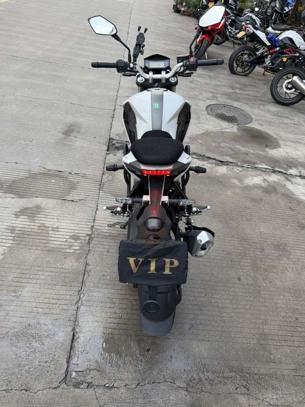 二手贝纳利小迅龙 BN150S