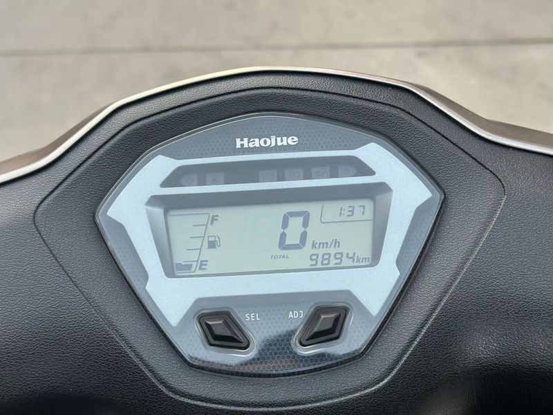 二手豪爵虎鲨VX125