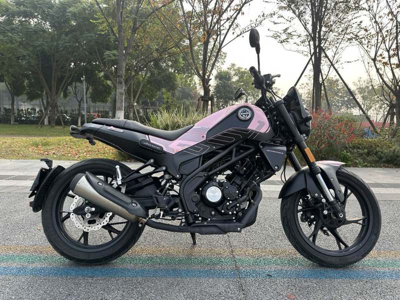 二手贝纳利幼狮 Leoncino 150