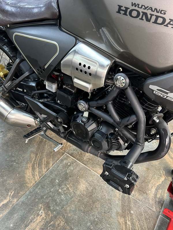 二手五羊本田鸷道 CB190SS