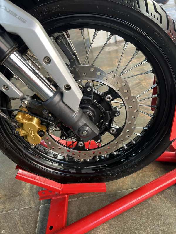 二手五羊本田鸷道 CB190SS