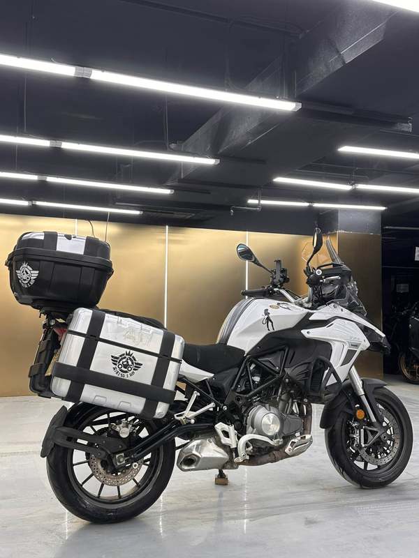 二手贝纳利金鹏 TRK502