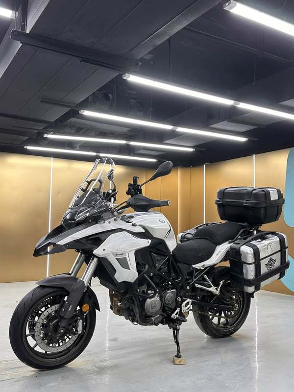 二手贝纳利金鹏 TRK502