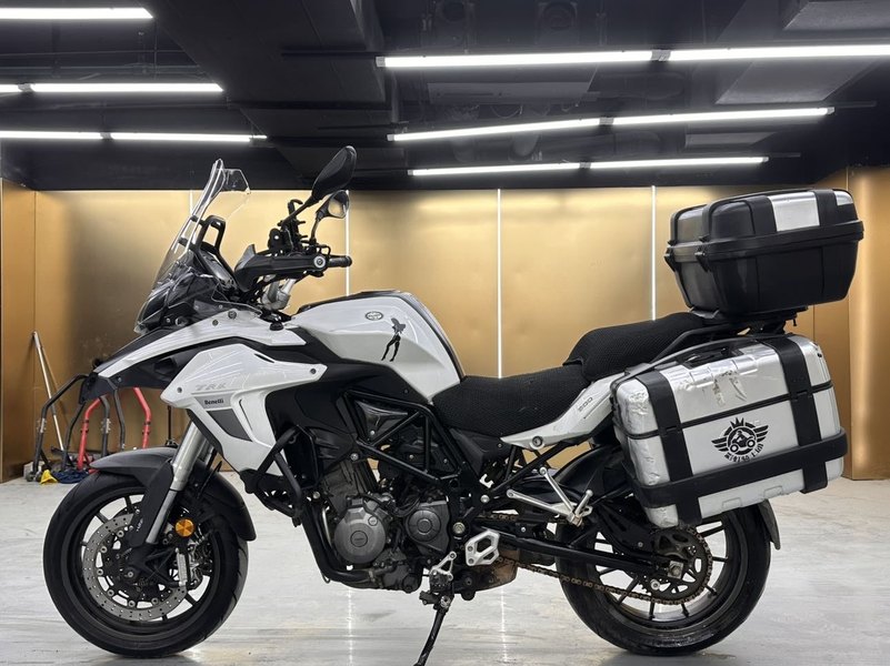 二手贝纳利金鹏 TRK502
