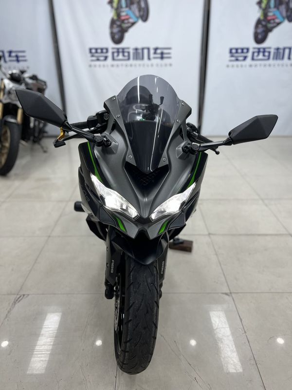 二手川崎ZX-4R