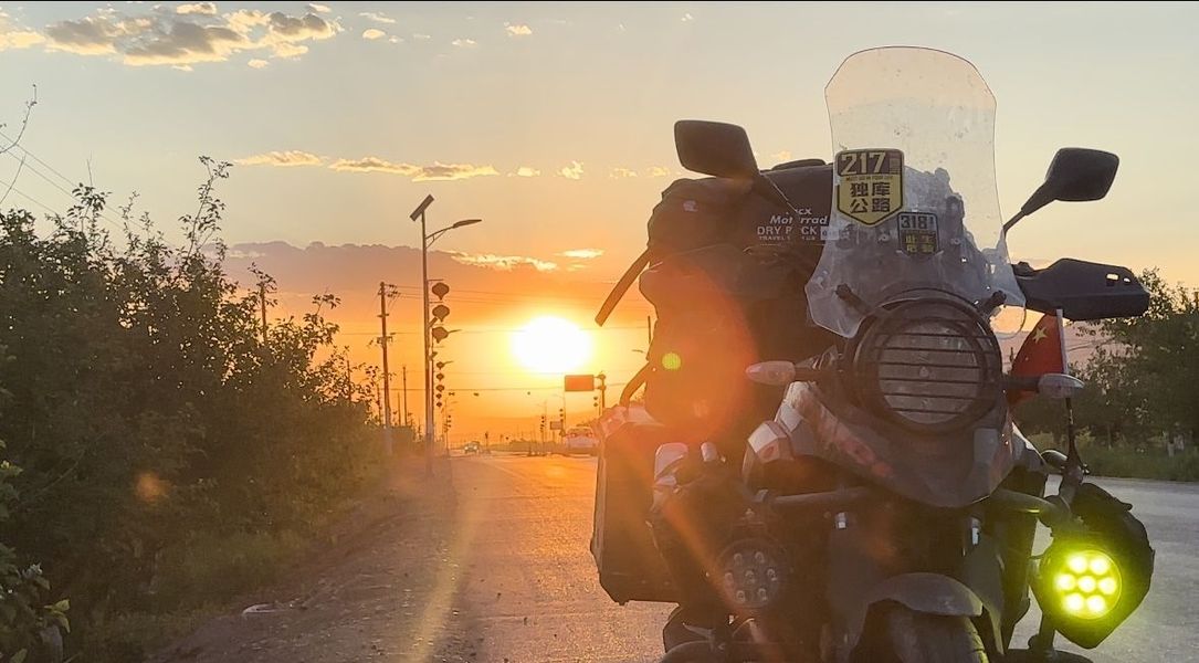 二手豪爵铃木DL250