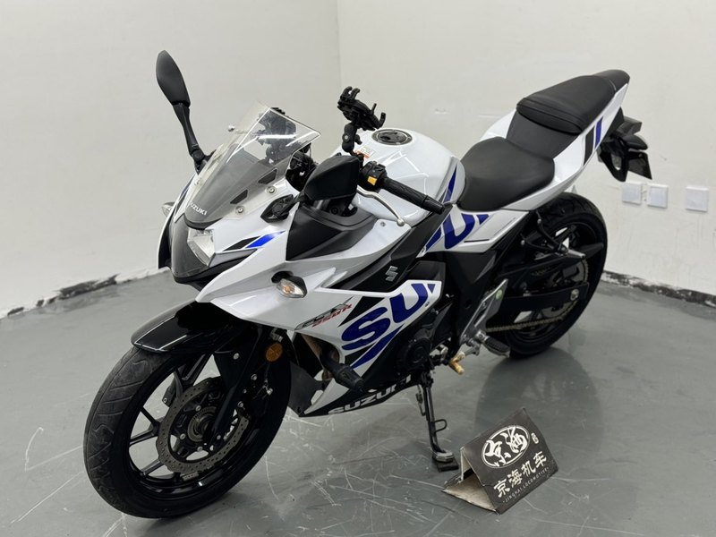 二手豪爵铃木GSX250R