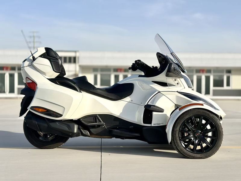 二手庞巴迪Spyder F3 