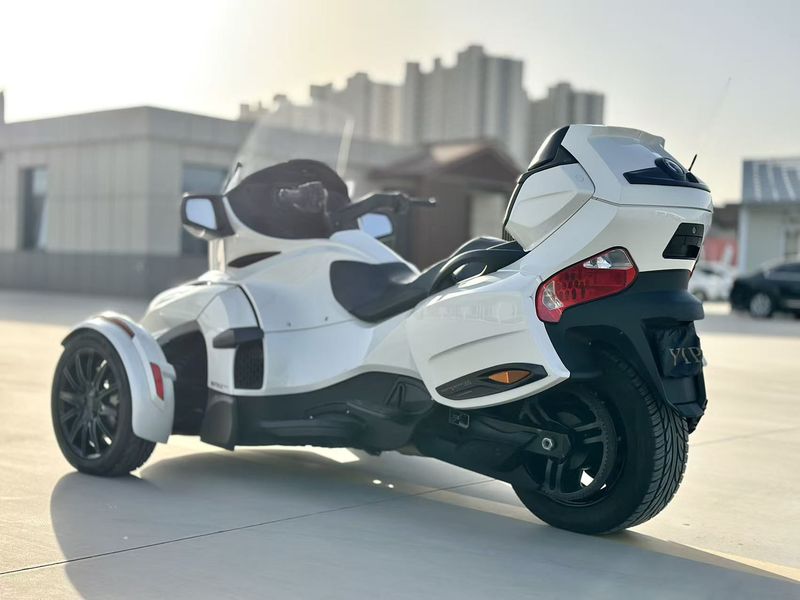 二手庞巴迪Spyder F3 