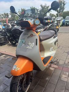 二手阿雷纳鸭嘴兽 Platypus