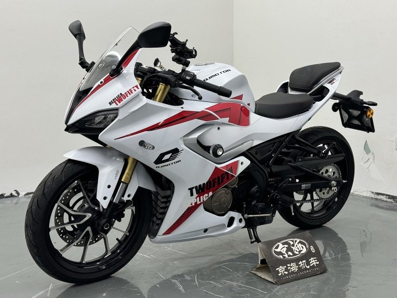 二手QJMOTOR赛250