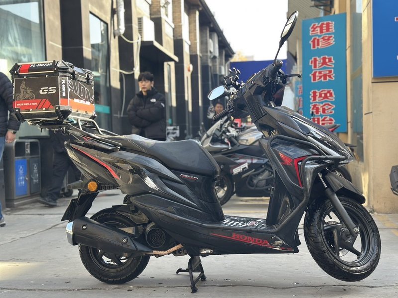 二手新大洲本田裂行 RX125Fi