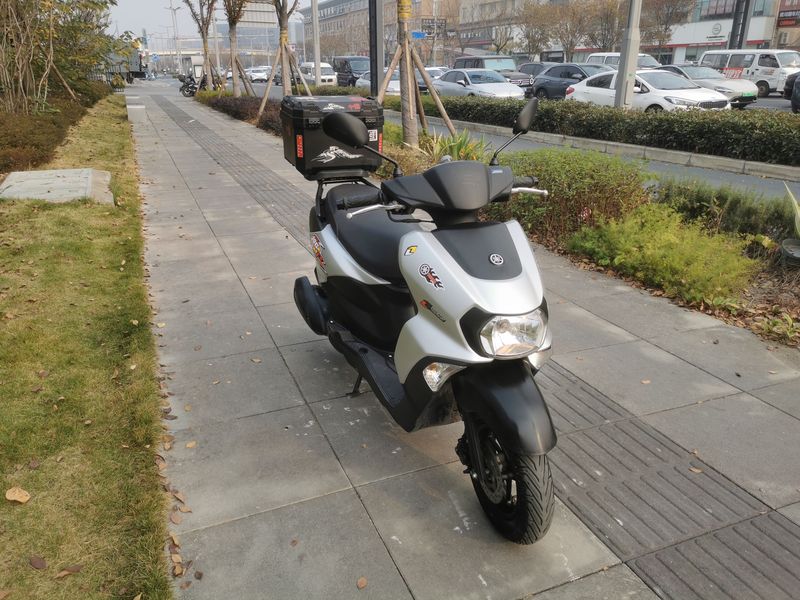 二手建设雅马哈旭鹰125