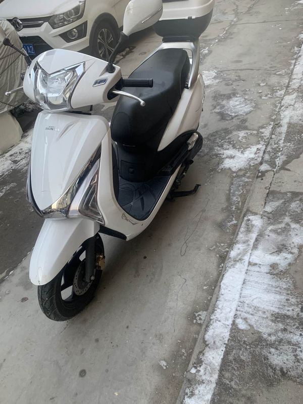 二手五羊本田SCR110 佳御