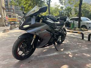 二手贝纳利龙卷风 Tornado 302R