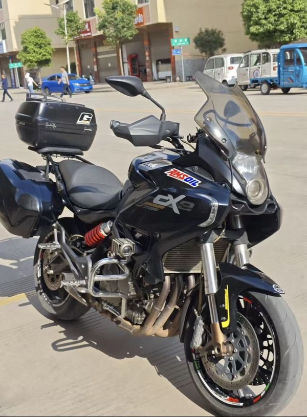 二手贝纳利600GC