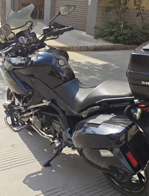 二手贝纳利600GC