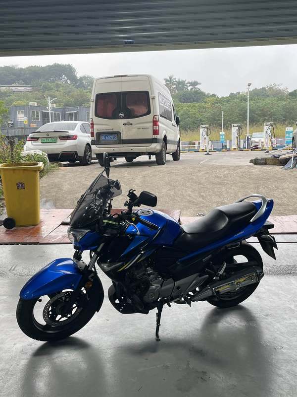 二手豪爵铃木骊驰 GW250