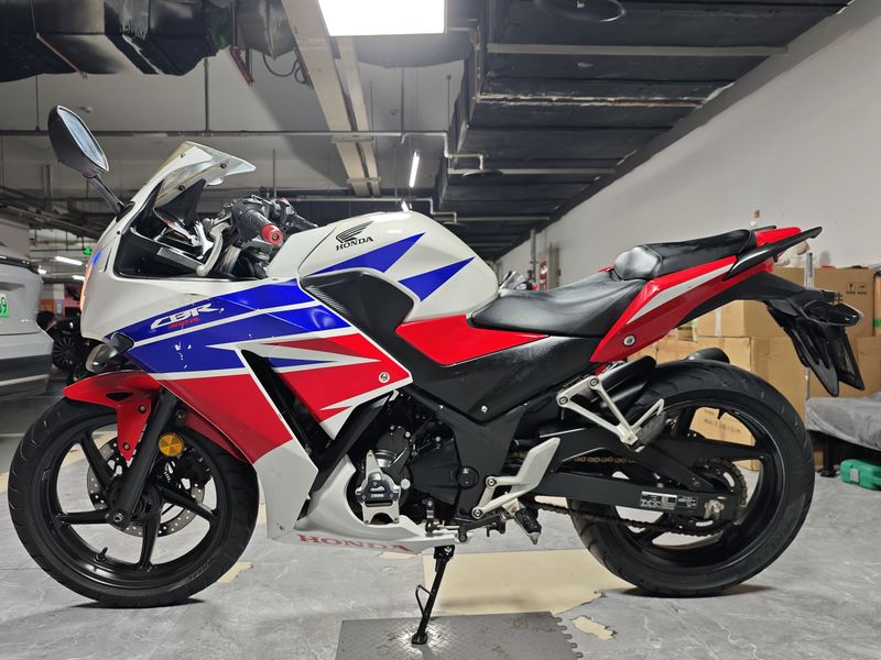二手本田CBR300R