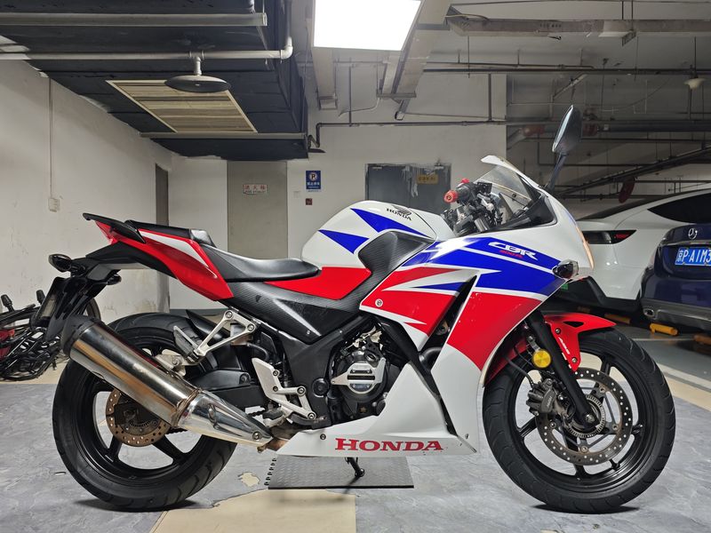 二手本田CBR300R