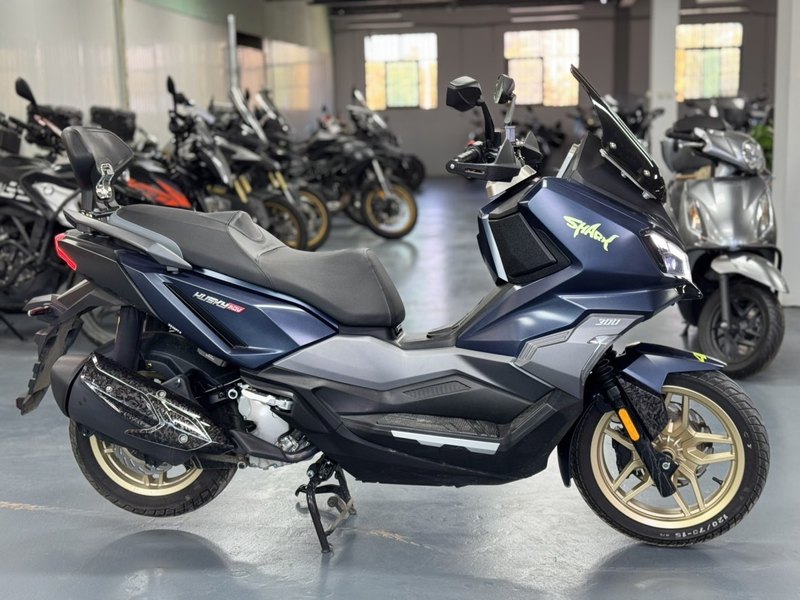 二手三阳哈士奇 Husky ADV300