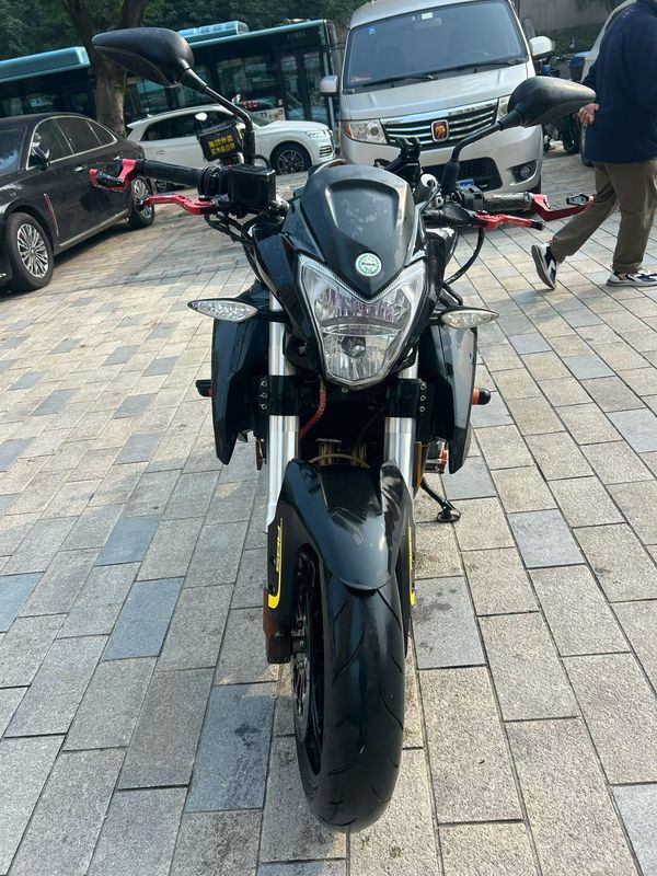 二手贝纳利TNT600i